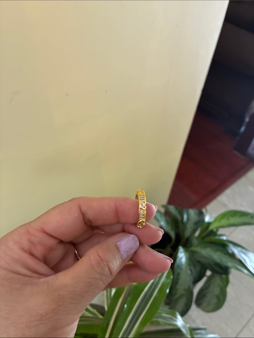 Gold Crystal-Accented Women’s Ring - Gold